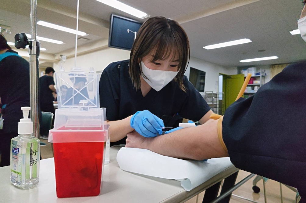 採血・ルート確保実習