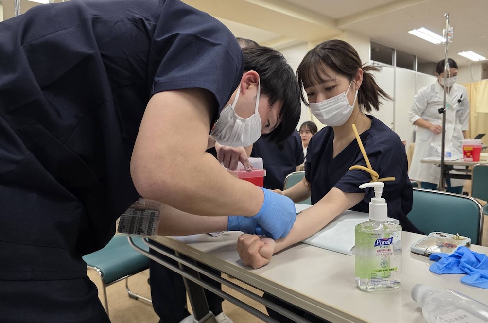 採血・ルート確保実習